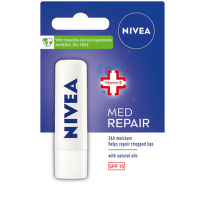 Nivea Med Repair Балсам за устни SPF15 4.8 г